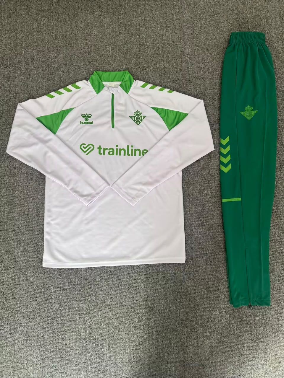 Real Betis · Chándal blanco y verde